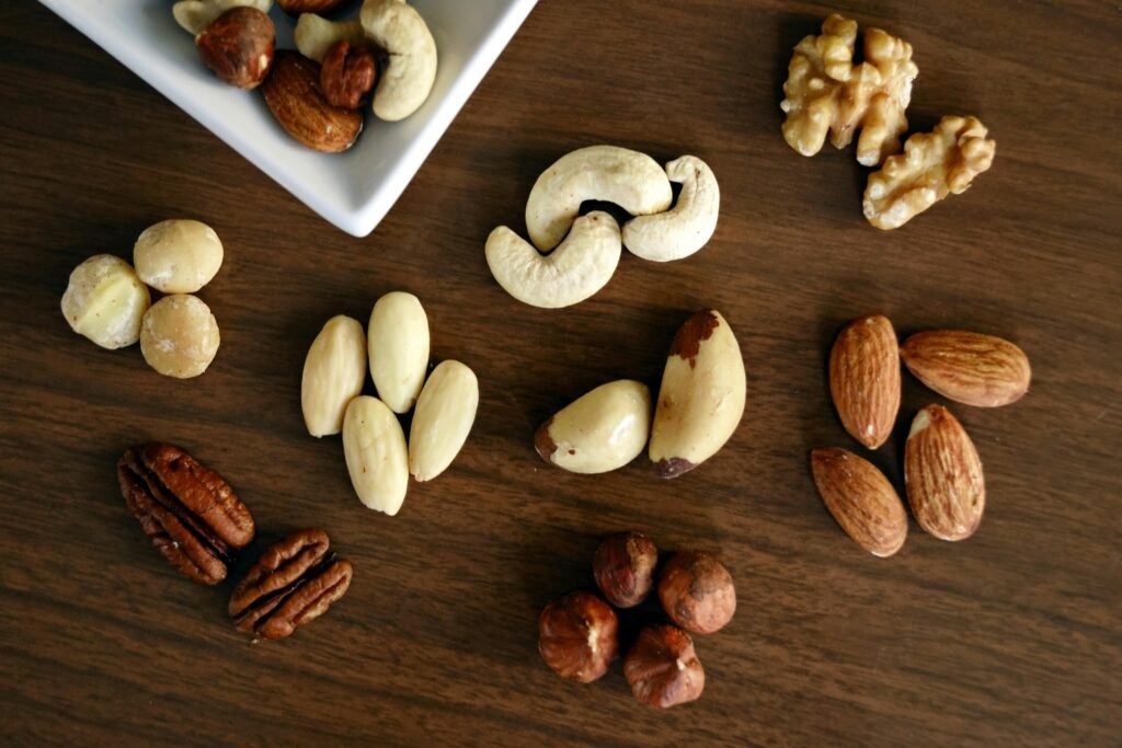 Topic blood sugar levels: role of nuts.
